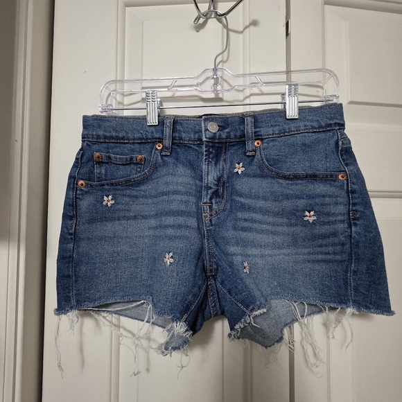 Gap Floral Embroidered Denim Womens Shorts Size 26 - Picture 2 of 9